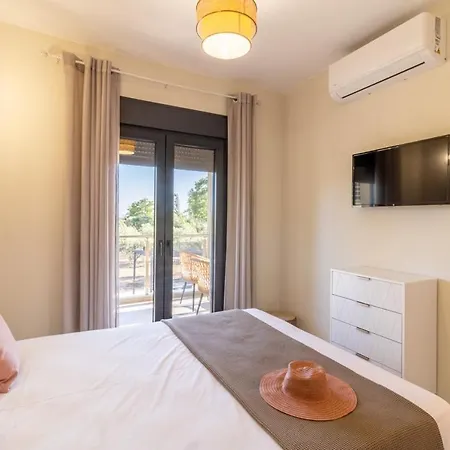 G C Luxury Daire Nikiti (Sithonia)