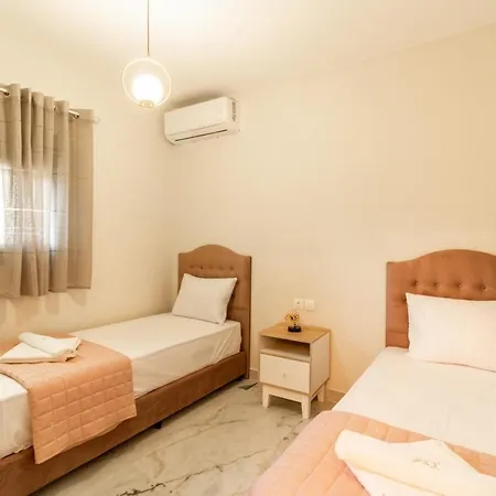 G C Luxury Nikiti (Sithonia)