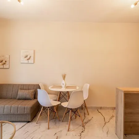G C Luxury Nikiti (Sithonia)