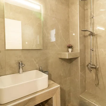 G C Luxury Daire Nikiti (Sithonia)