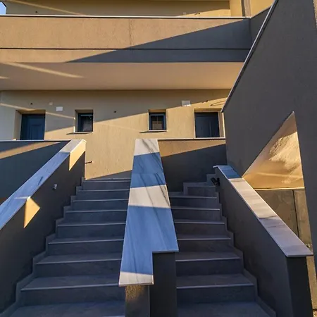 G C Luxury Nikiti (Sithonia)