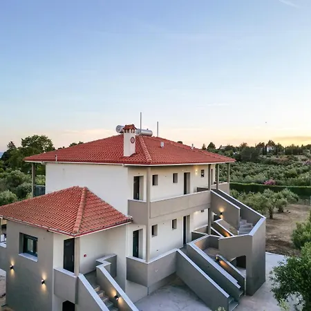 G C Luxury Apartment