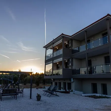 G C Luxury Apartment Nikiti (Sithonia)