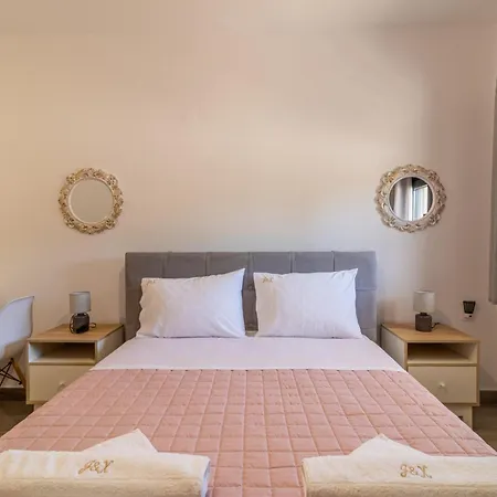 G C Luxury Apartment