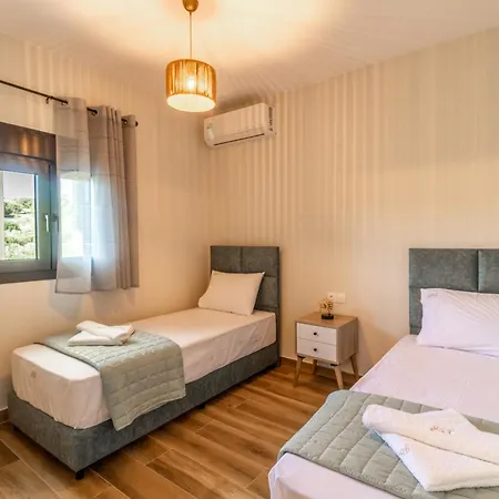 G C Luxury Apartment Nikiti (Sithonia)