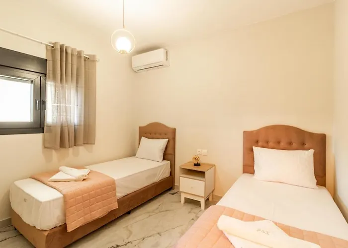 G C Luxury Nikiti (Sithonia)