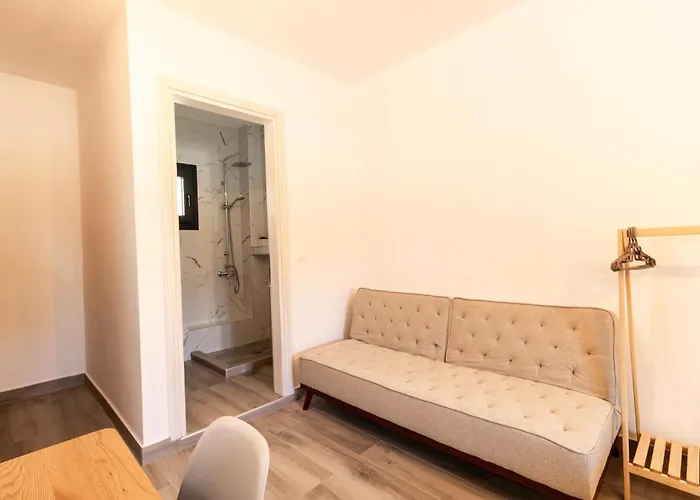 G C Luxury 아파트